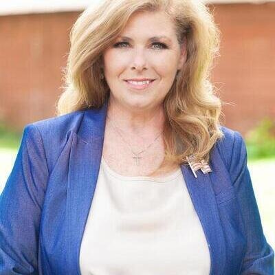 Elaine Davis profile picture