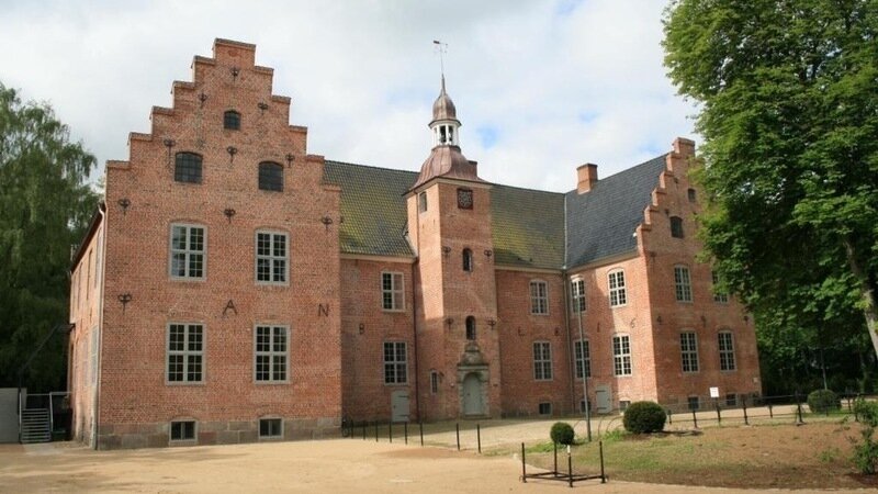 Bürgerbeteiligung zum Antrag auf Neuausschreibung der Vermarktung des Schloss Hagen