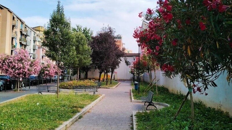 🔴 RECINTIAMO I GIARDINI DI VIA PICARDI
Di giorno aperti e vissuti. Di notte chiusi.