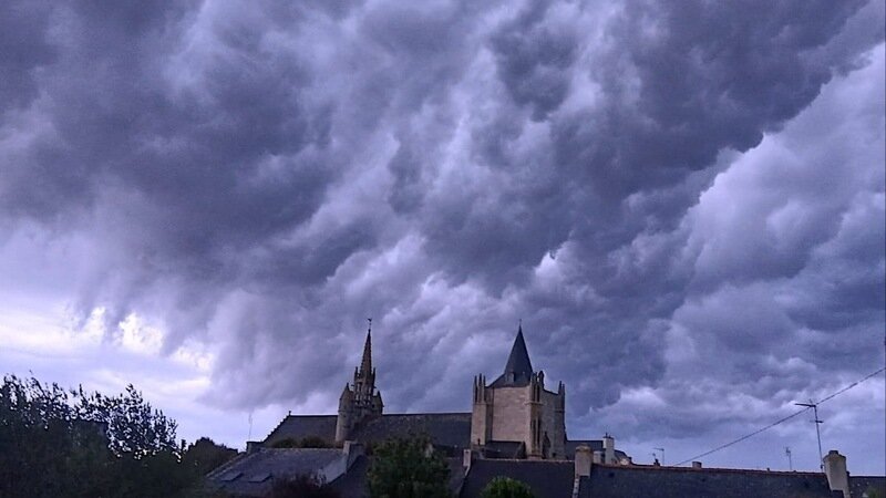 PARTAGE : Photo prise par une habitante du quartier de Saint-Nonna à Penmarc'h, ce 26 août 2026.....