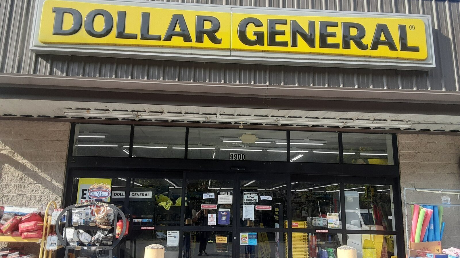 Petition · Turn Hurley Dollar General into a DG Market United States ·