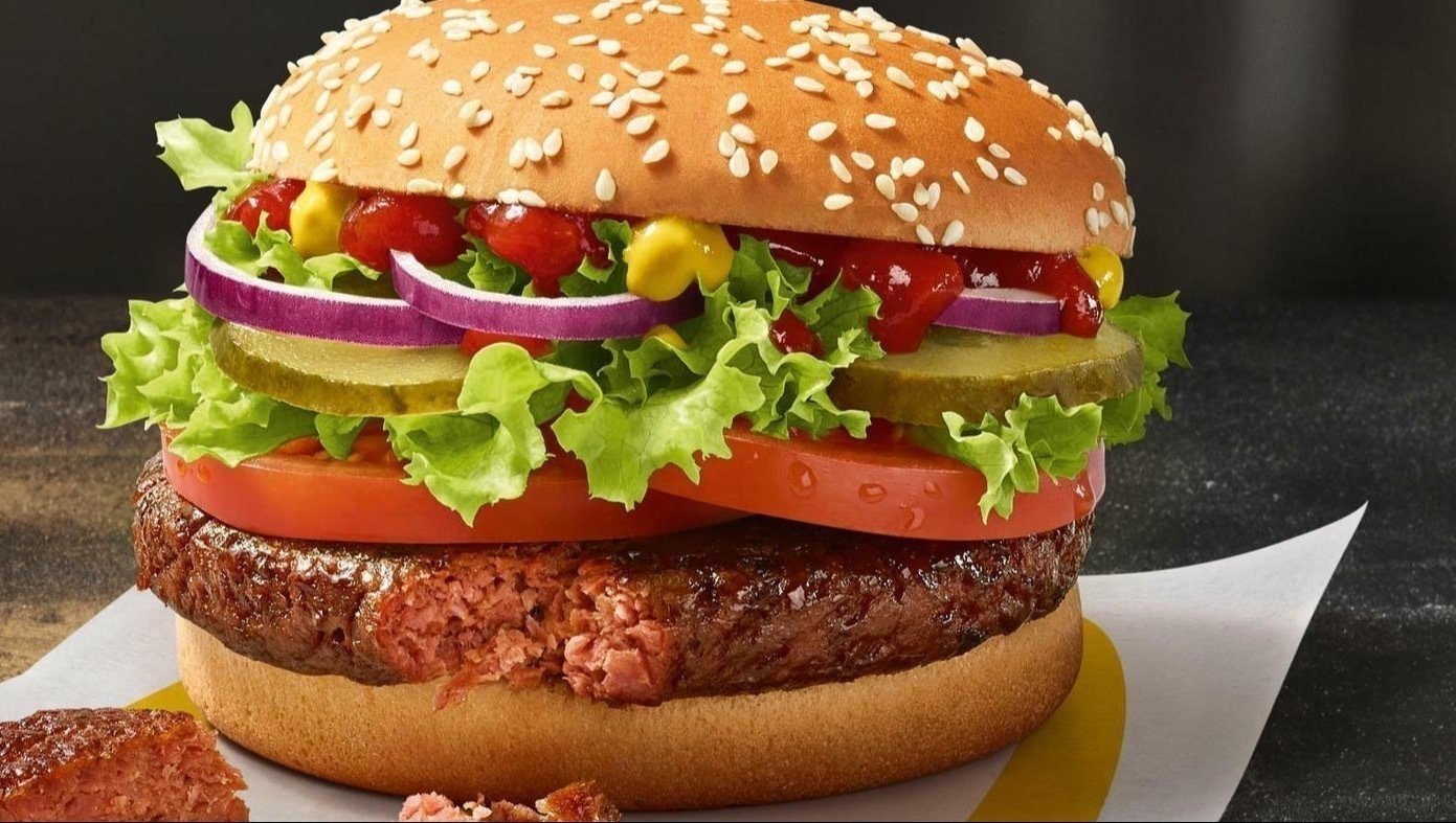 Petition · Mc Donalds should be open on New Years ·