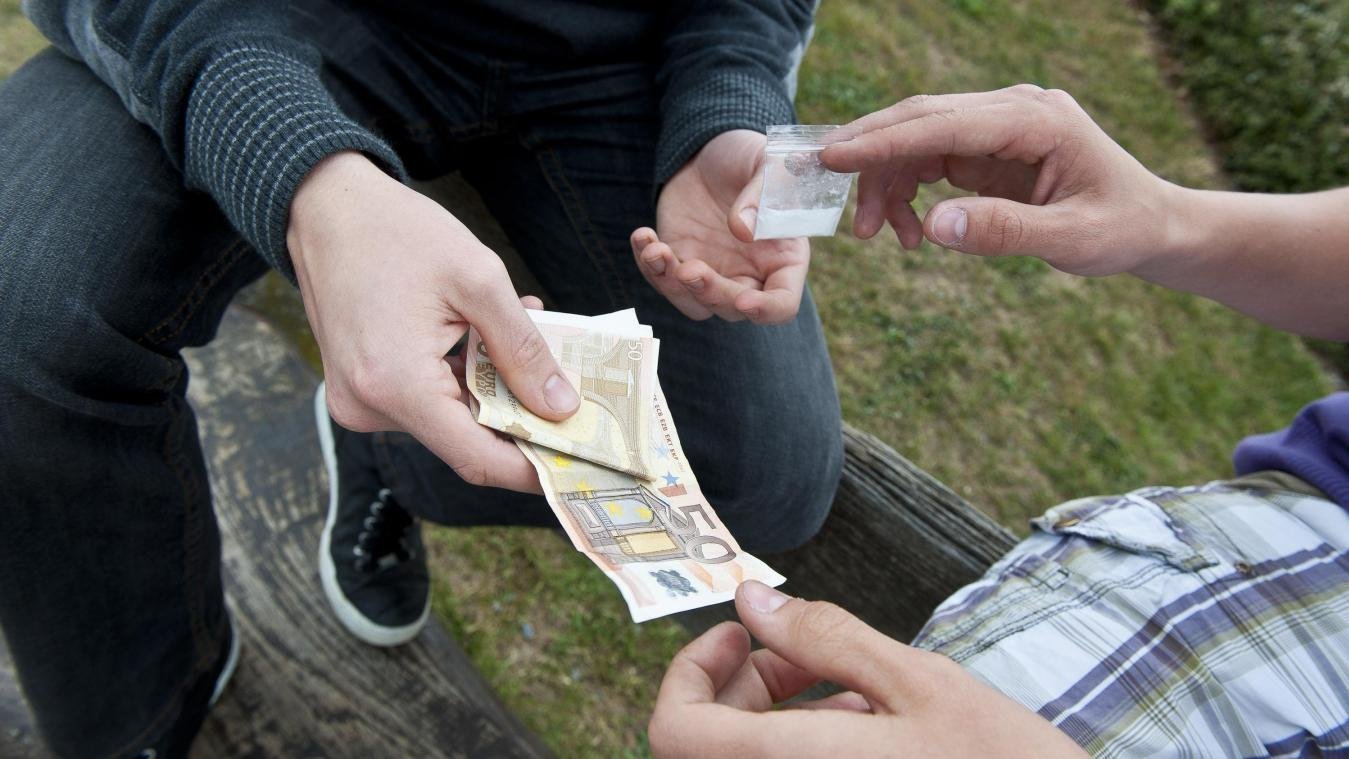 Pétition · Arrêter les actes d'incivilité et la dégradation dans la Rue ...