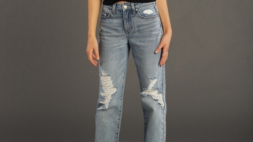 Petition · Unjust dress code.."Are Ripped jeans that bad?" Pinellas County Universal dress code