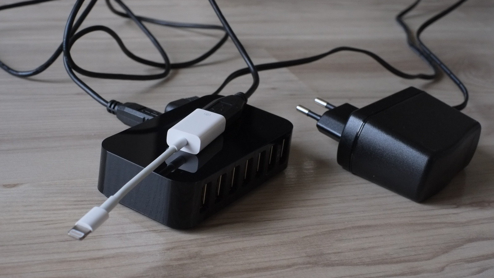 Petition · Lightning to USB Camera Adapter with Charger - Slovakia ...