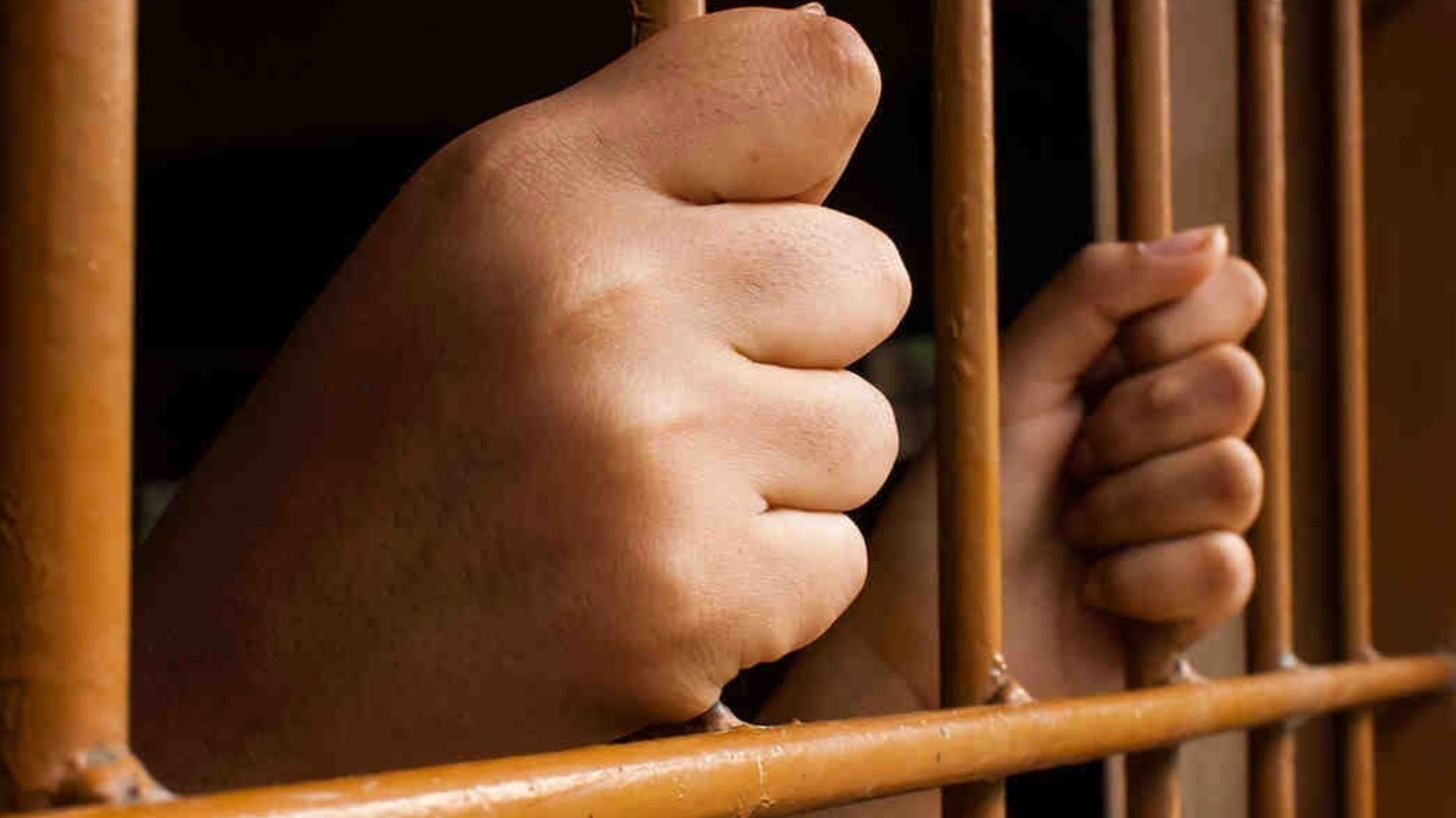 Petition · Make pad and tampons necessary for women in prison ·