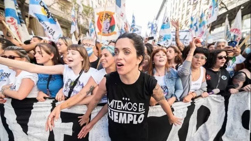 Luana Volnovich: renunciá ya