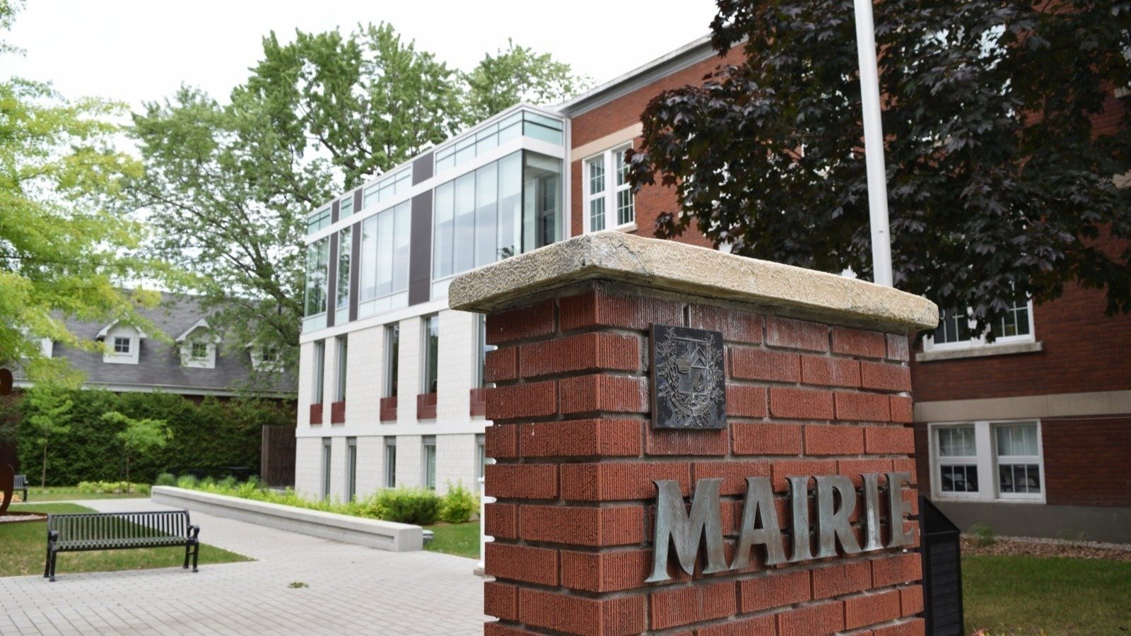 Pétition · NON ! à une hausse de 7,5 des taxes foncières pour Saint