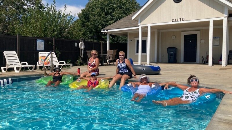 Save hunter's creek pool in Olathe, KS