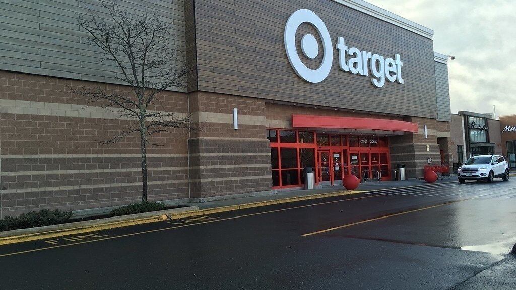 Petition · Make The Nashua Mall Target Turn on the Air Conditioning