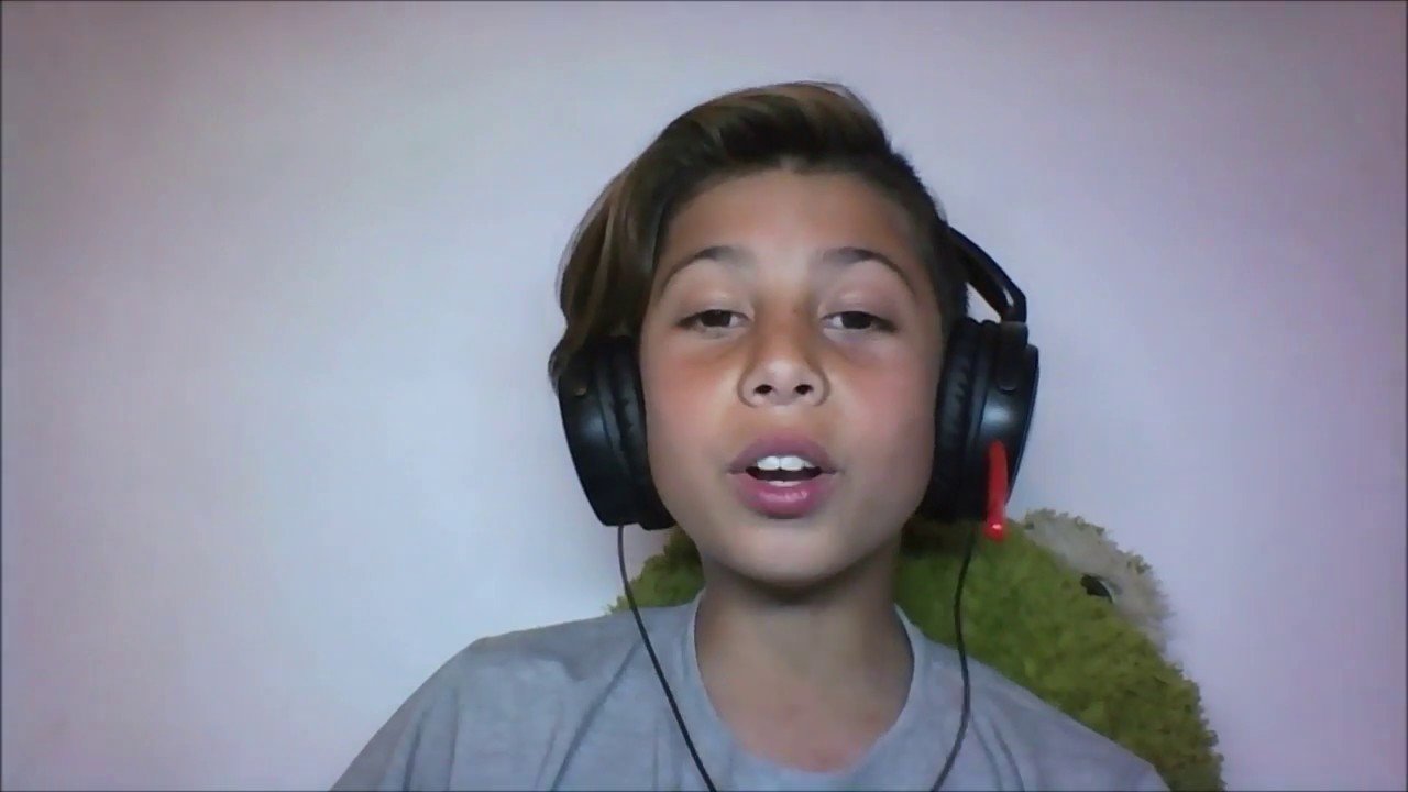 Petición · Menfisgamer Más Conocido Niño rata En YouTube Critica Muy ...