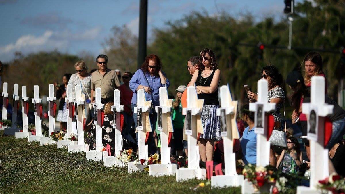 Petition · Put metal detectors in schools ·