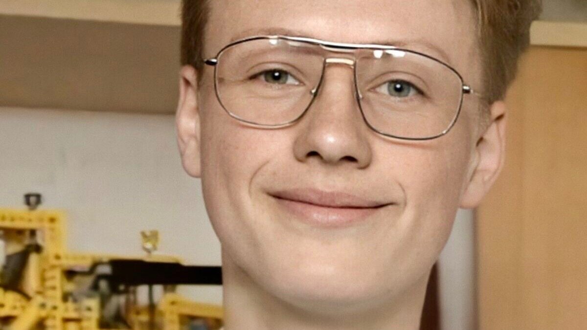 Petition · Stop giving Theo haircuts that makes him look bald - Norway ...