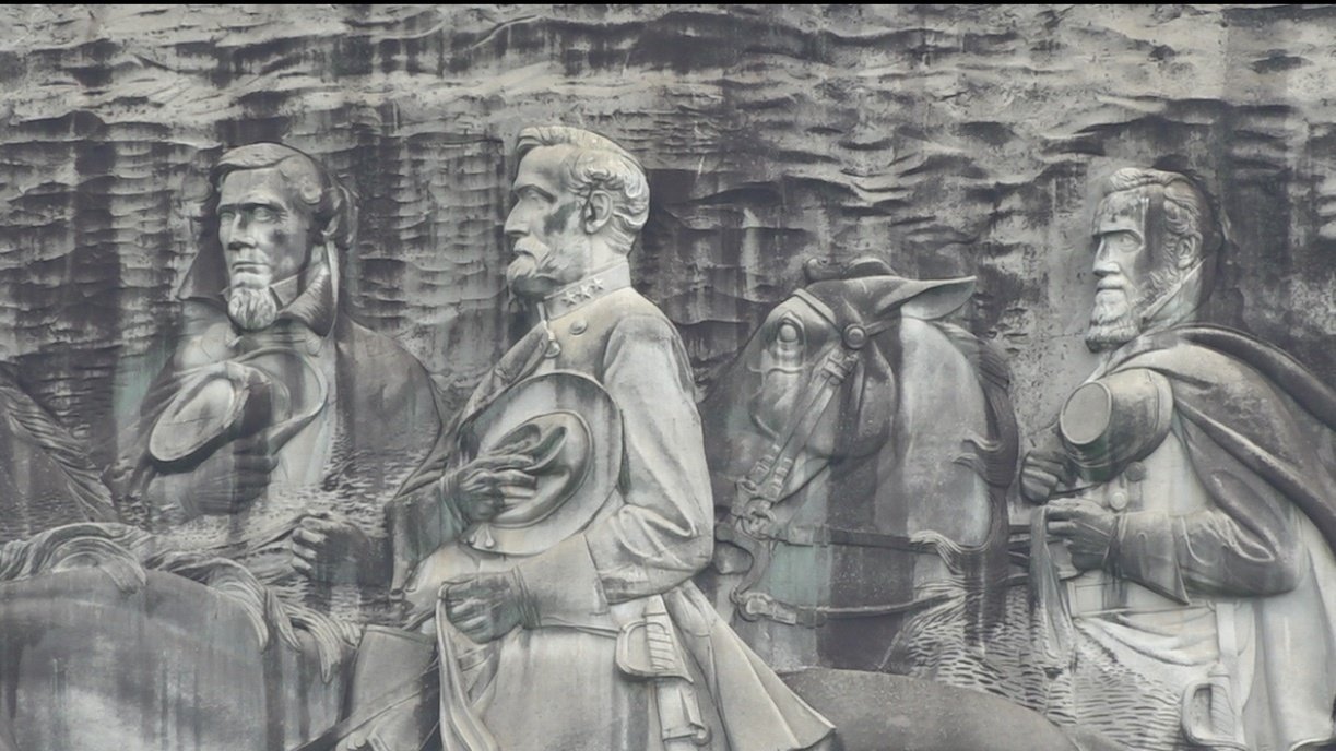 Petition · Keep the stonewall park monument ·