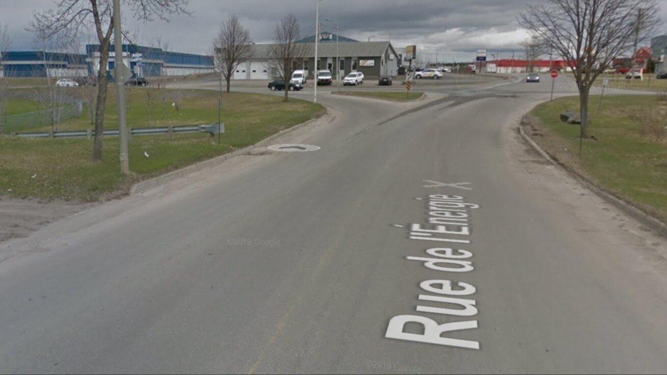 Pétition · Installer une bosse de ralentissement à l'intersection de ...