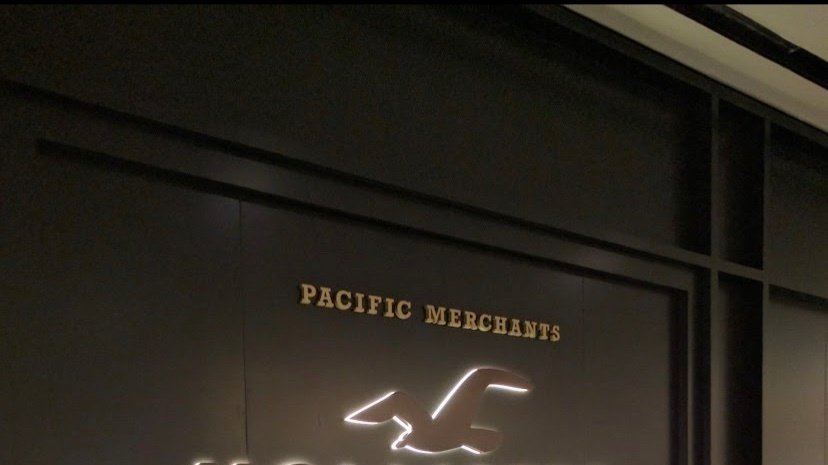 abercrombie and fitch subsidiaries