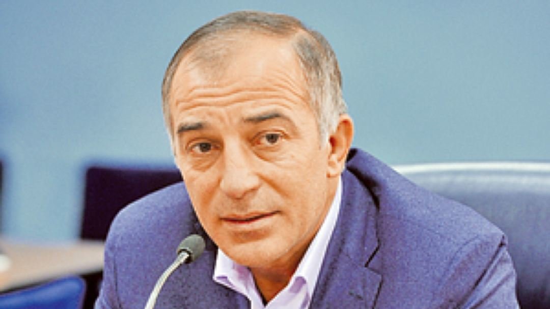 Русский алий. Айдамир наниз. Русский алий. Алий тоторкулов. Русский алий.