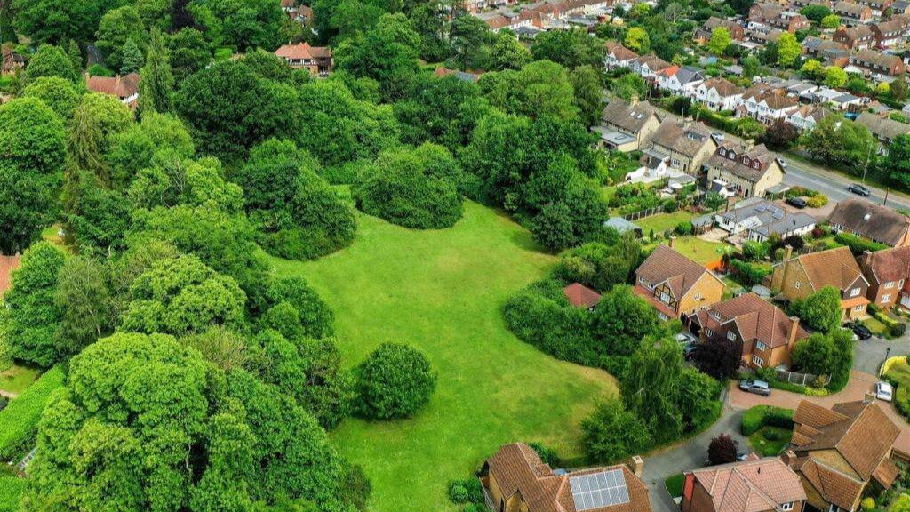 Petition · Save Russett Close Green from Development United Kingdom ·