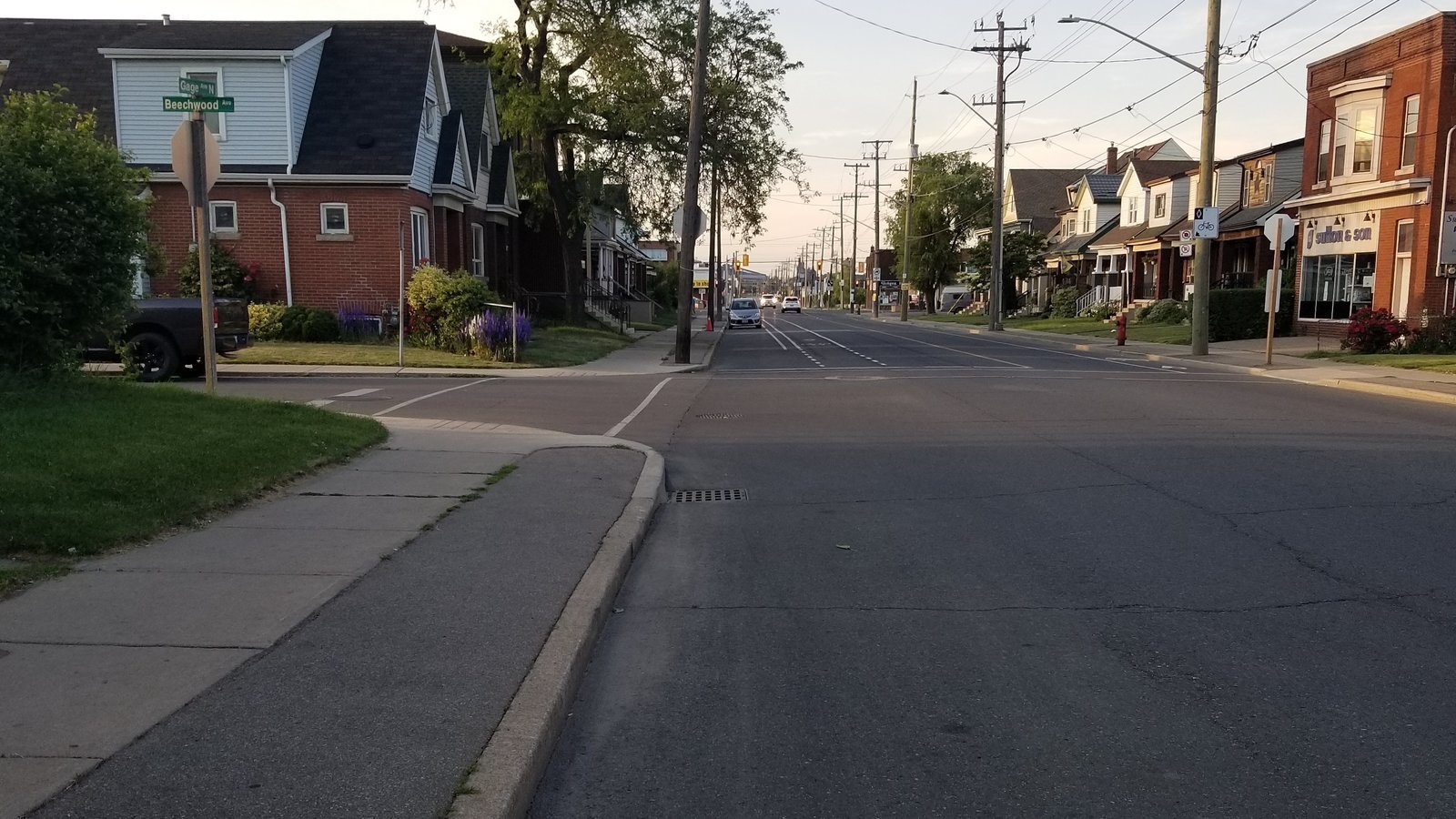 Petition · Update the 4 way stop at Beechwood and Gage with directional