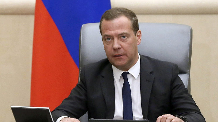 Петиция · Медведева Д.А. снять с должности премьер-министра · Change.org