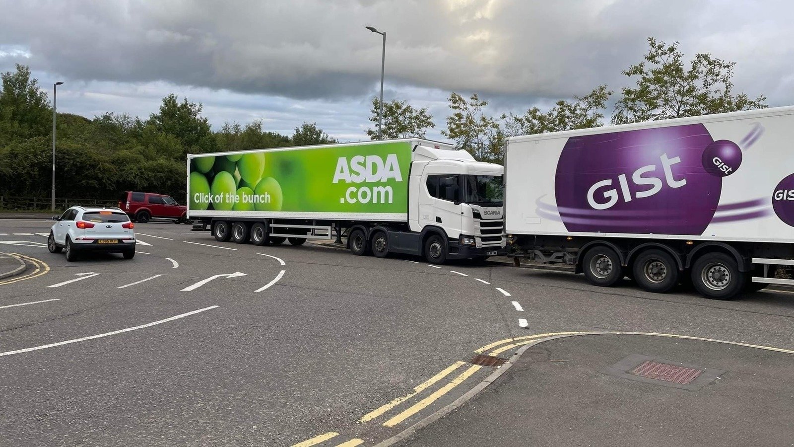 Petition · Newmains Asda to Address Store Entrance/Exit for Safety