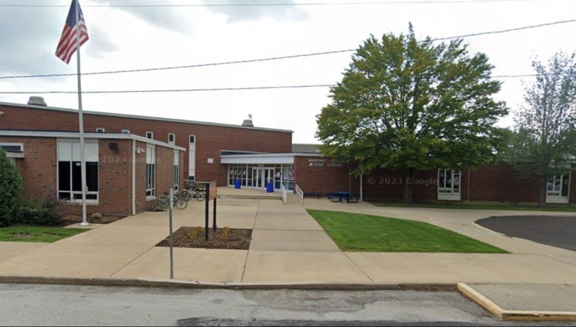 Petition · Implement Later Start Times for Public Middle and High Schools in IL. Mahomet