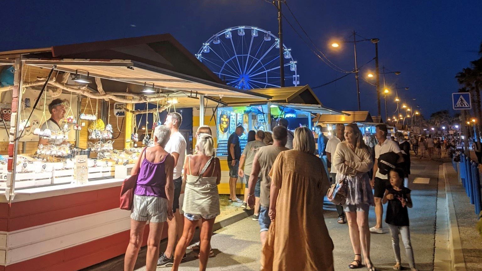 Pétition · Oui à la Piétonisation de SaintPierre la Mer ! ·