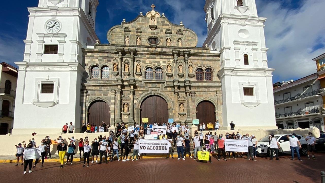 Petición · Reapertura de Centros de Entrenamiento Panamá ·