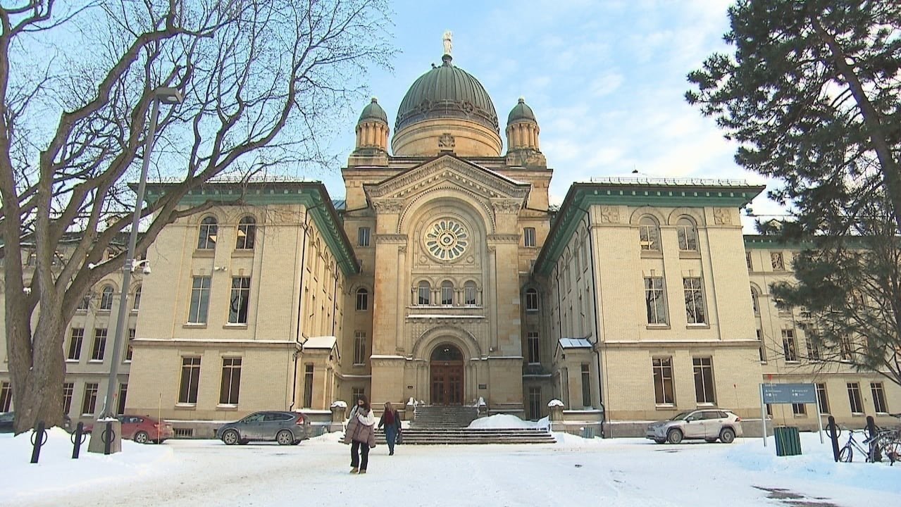 Pétition · HELP DAWSON COLLEGE BUILD EXTENSION. AIDER COLLEGE DAWSON