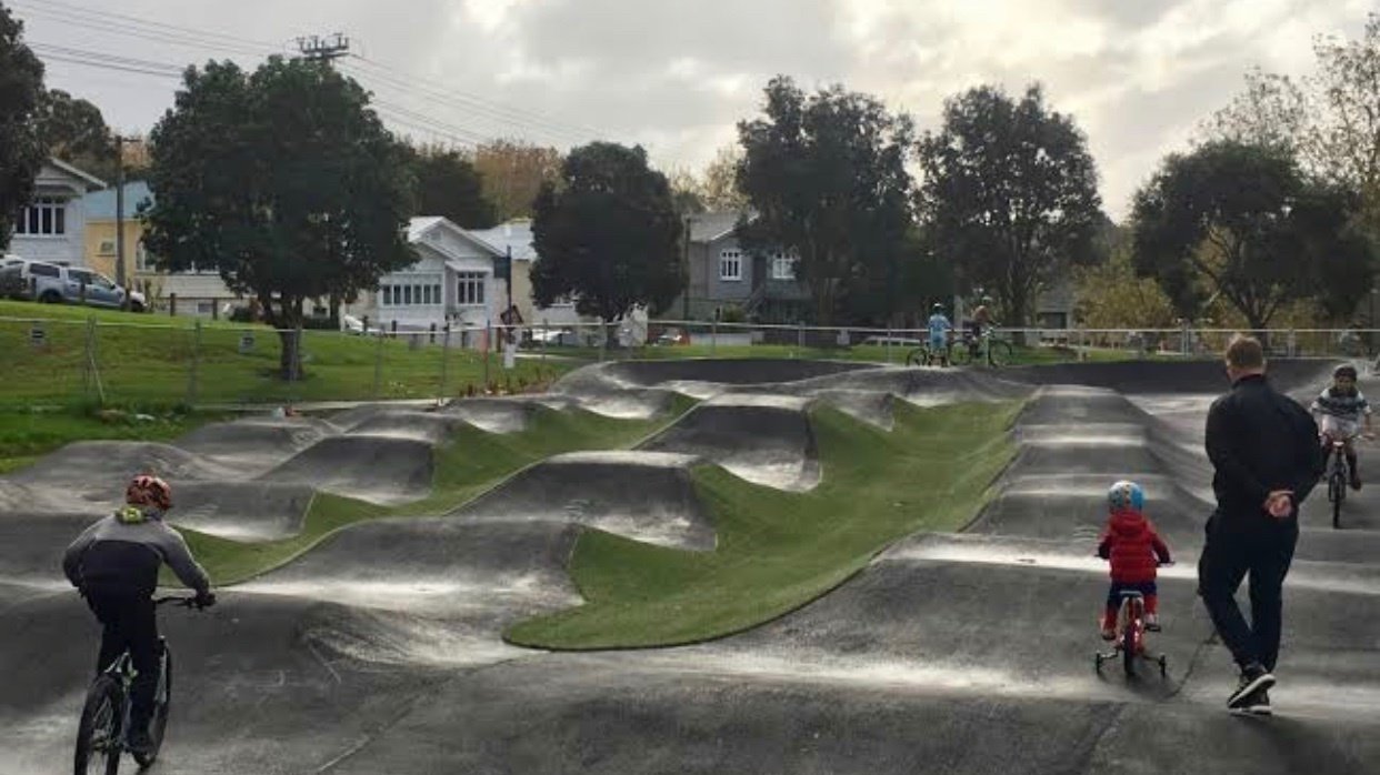 Petition · Auckland transport to build 