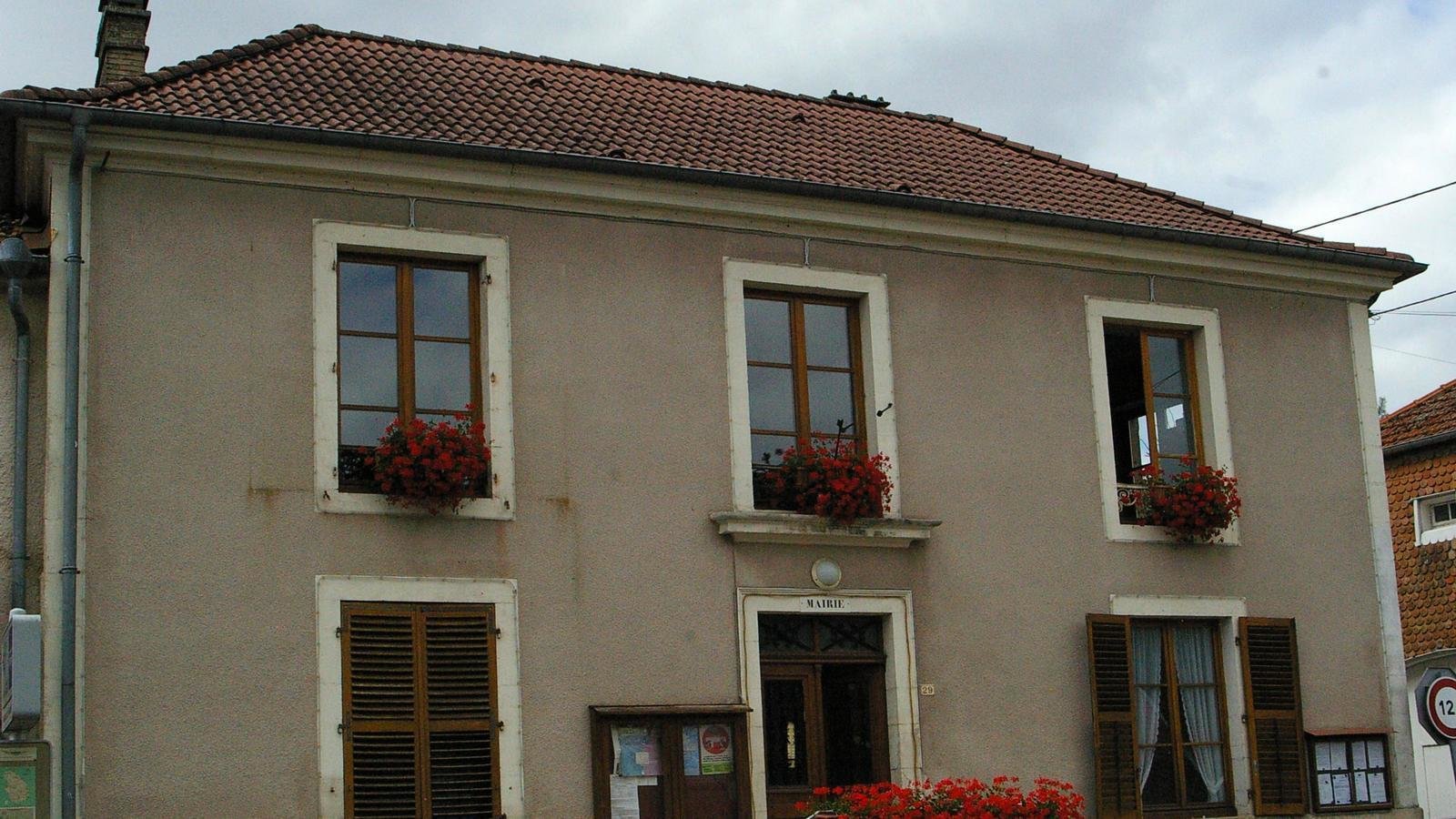 Pétition · laissez les habitants des villages ruraux choisir leur