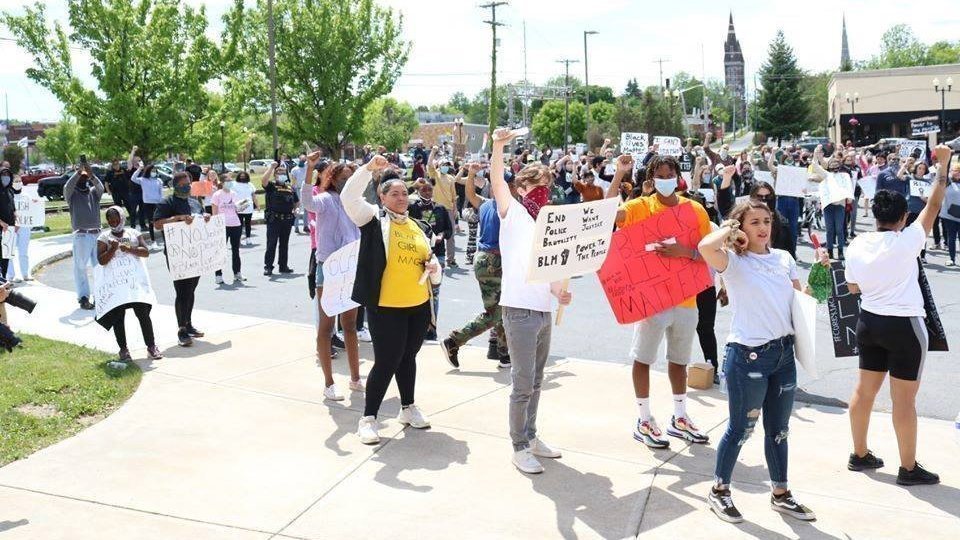 Petition · Reform Geneva Police Department Reforma del Departamento