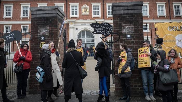 Petition · Reimbursement of Tuition Fees during our Tutor's Strike for ...