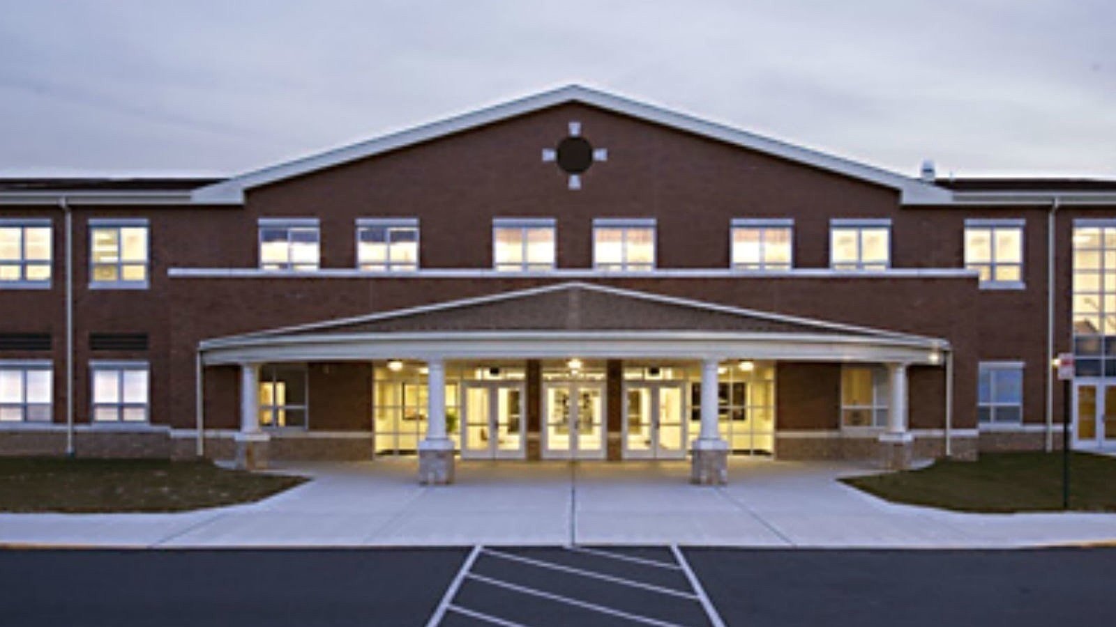 Petition · Stop female dress code rules in Williamstown Middle School United States ·