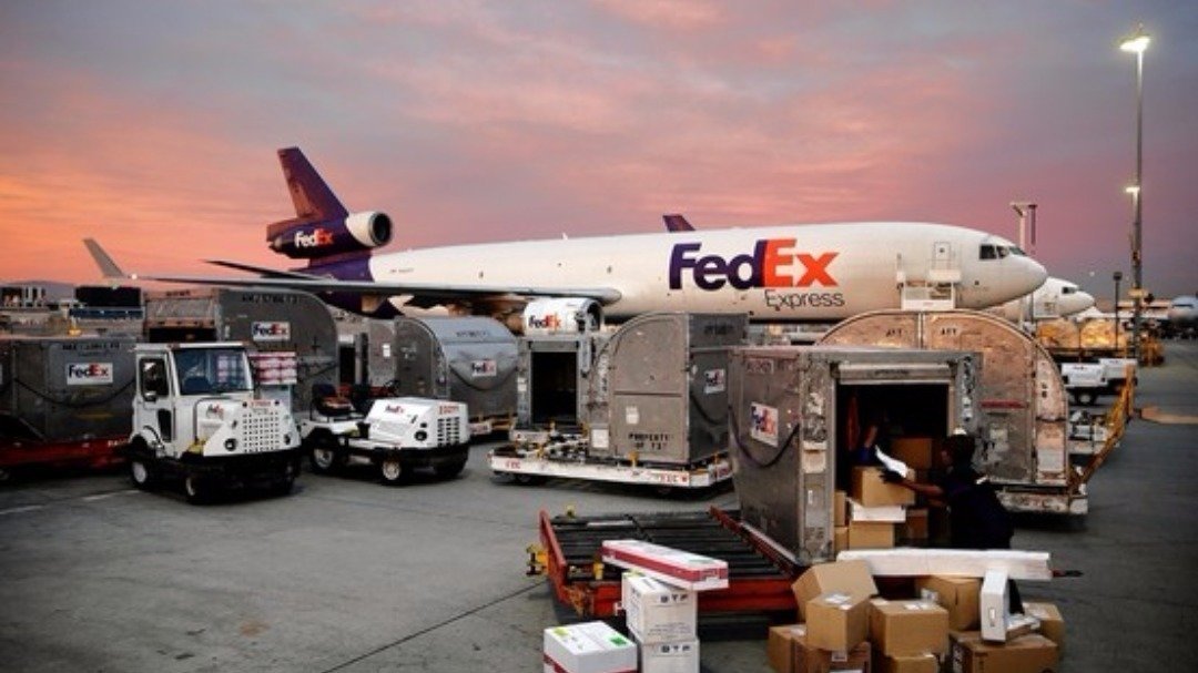 Petition · Fedex Express should give there employees a Christmas bonus