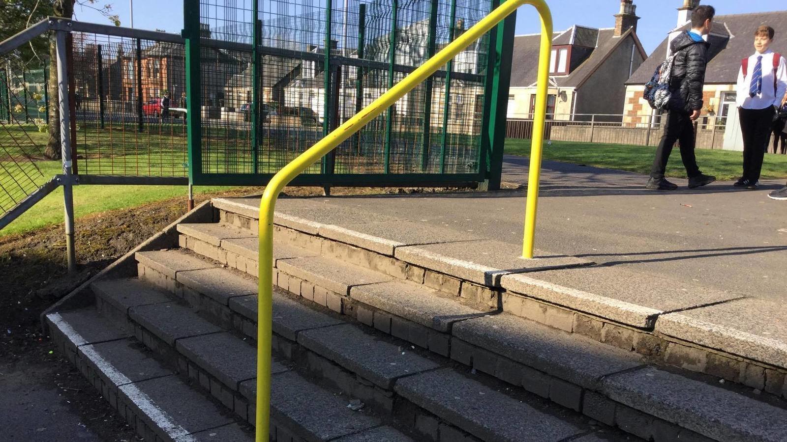 Petition · Remove the yellow bar at Kilwinning Academy United Kingdom