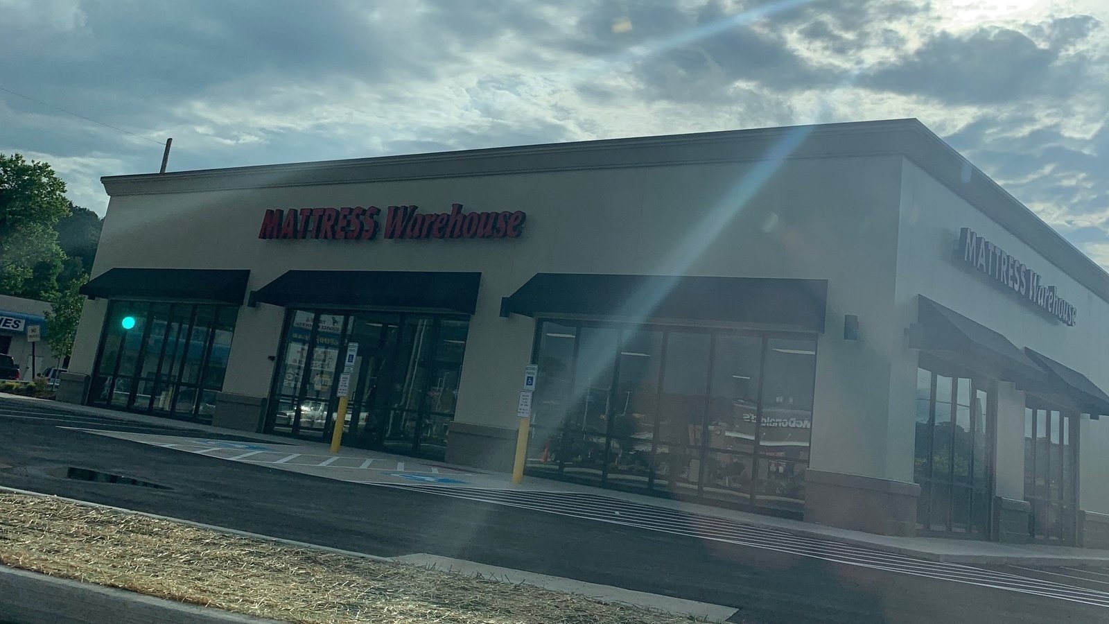 Petition · Demolish the Mattress Warehouse on Washington Pike and make