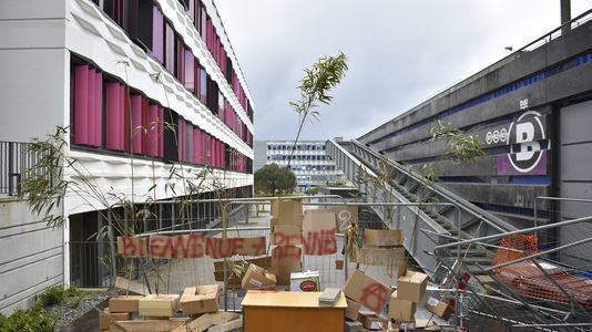 Pétition · La levée du blocus étudiant de Rennes 2 - France · Change.org