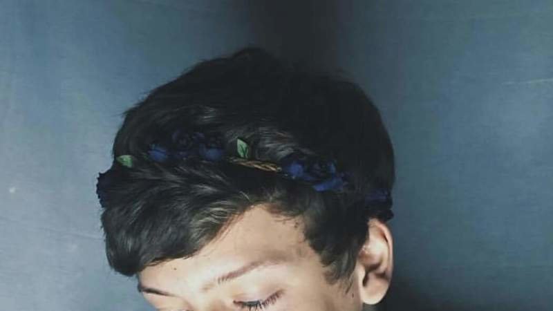 petition clara buck all guys wear flower crowns change org