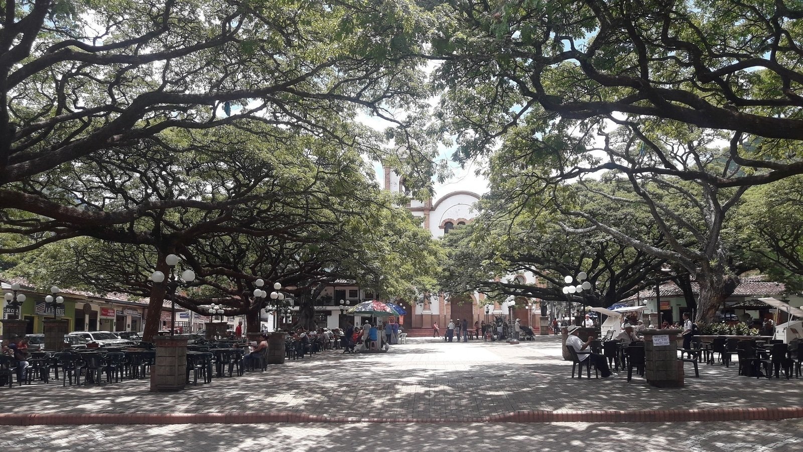 Petición · Queremos RESTAURACIÓN del parque de Ciudad Bolívar Antioquia