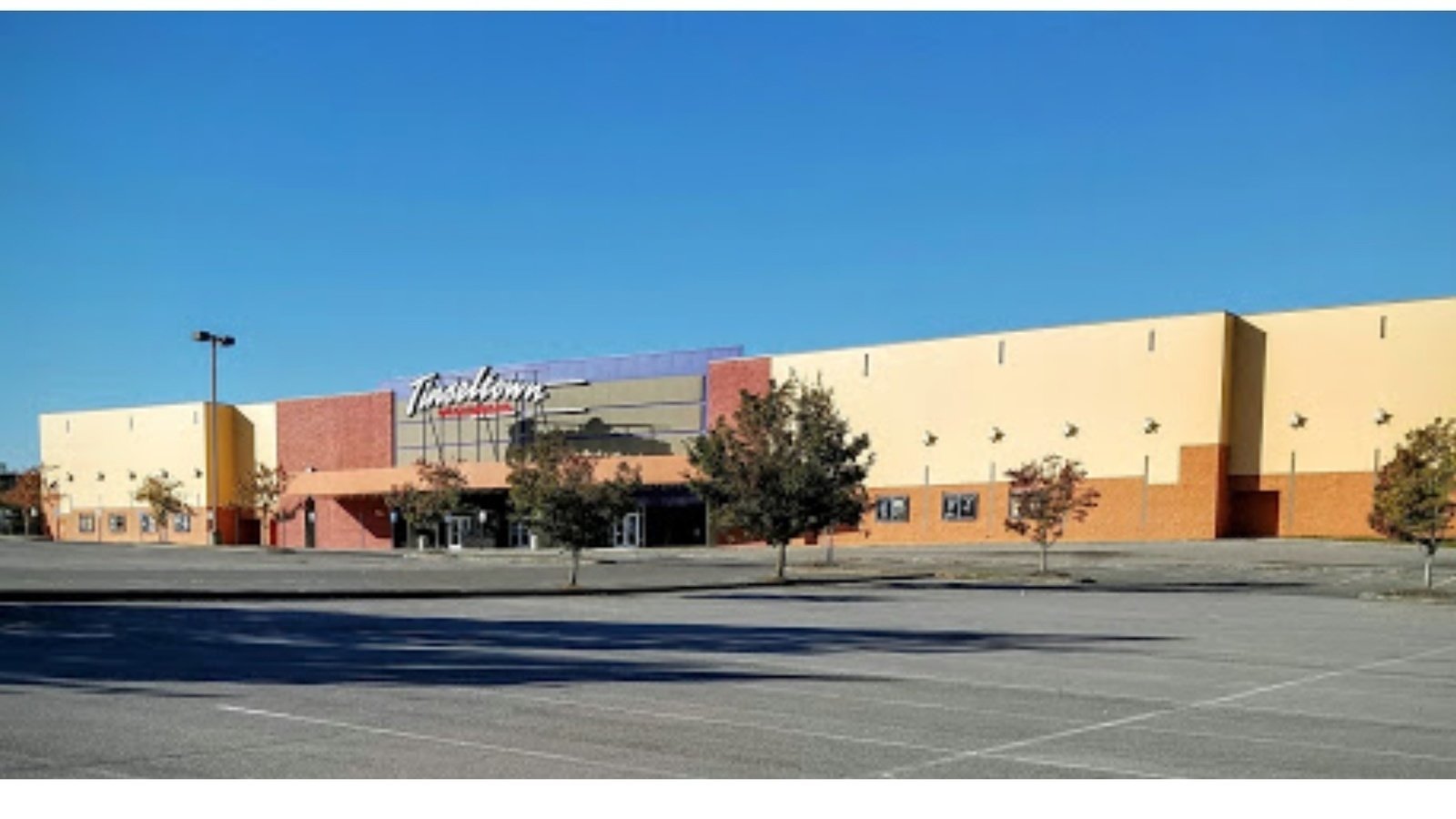 Petition · Don’t close Tinseltown in Bristol United States ·