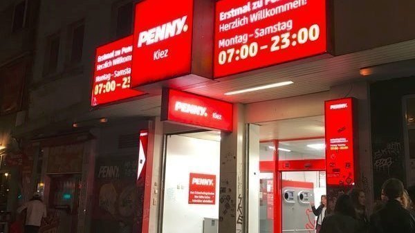 Petition · Im Kino - Pennymarkt auf der Reeperbahn - Teil 2 der Penny ...