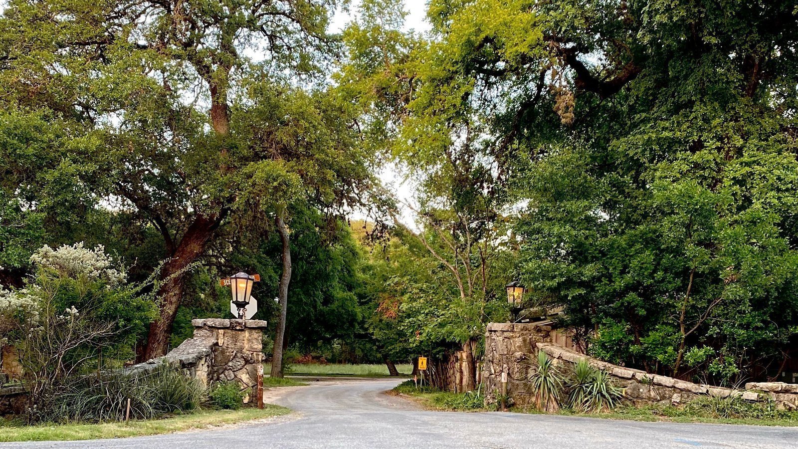 Petition · No to the Tearing Down of the Historical Grey Forest Pillars