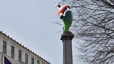 Christmas Honor 2022 Fort Smith Petition · Replace Fort Smith's Confederate Monument With The World's  Largest Christmas Pickle · Change.org
