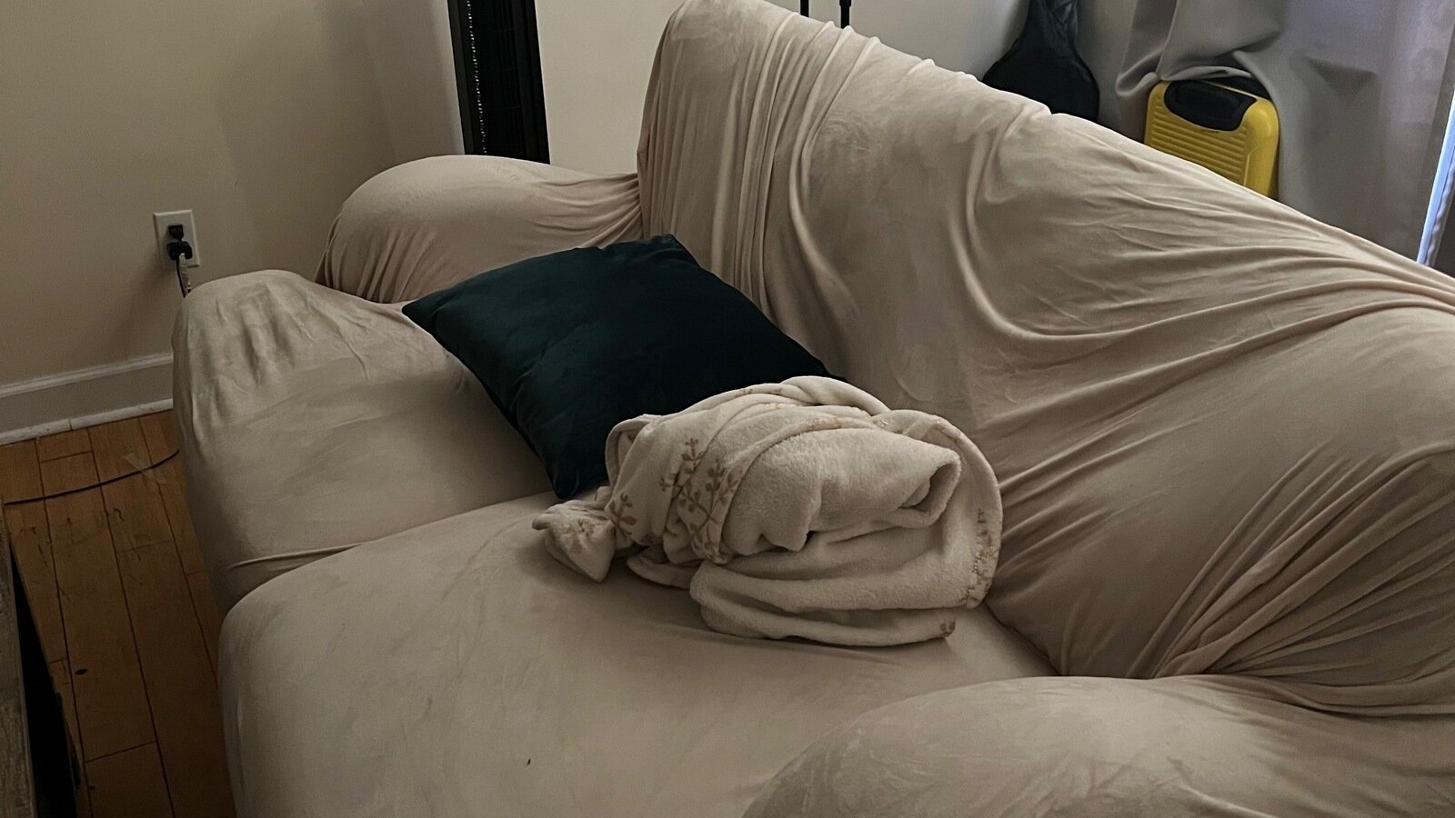 Petition · Prevent the Disposal of a Cherished Couch in New York New