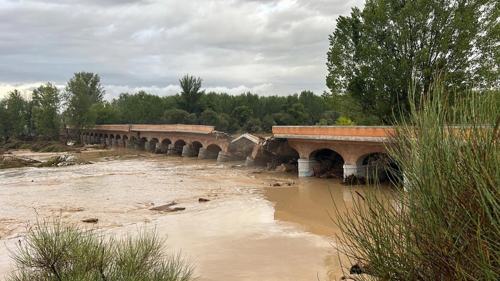 Petición · MEJORAS Y ACONDICIONAMIENTO ACCESO PUENTE ROTO ENTRE ALDEA ...