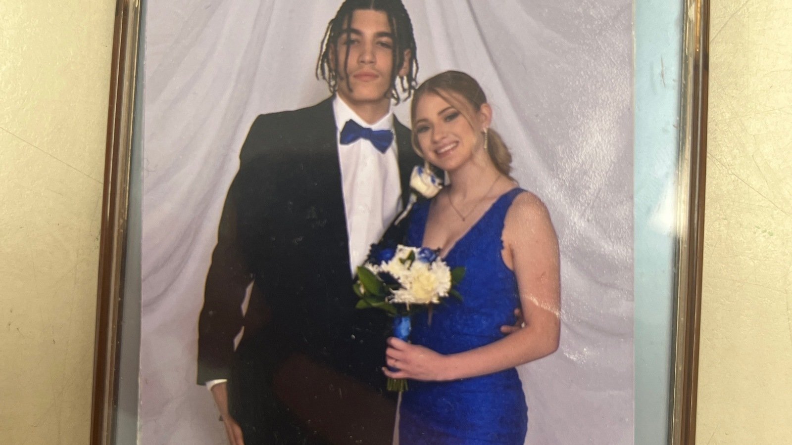 Petition · Kaelyn Breaking up with Louis United States ·