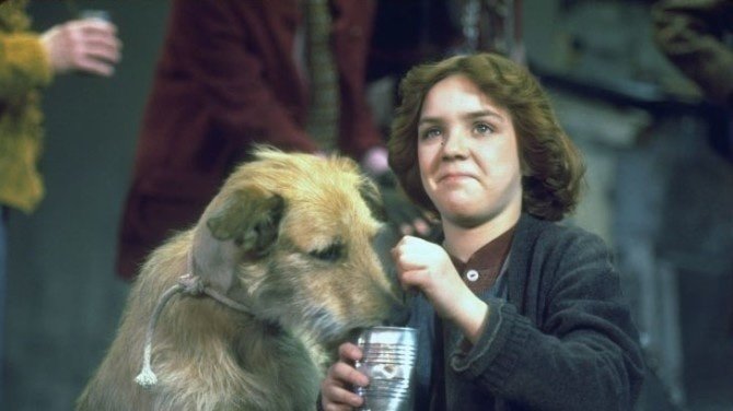 Petition The Original Annie Andrea Mcardle To Sing Tomorrow To Bring The World Hope Change Org