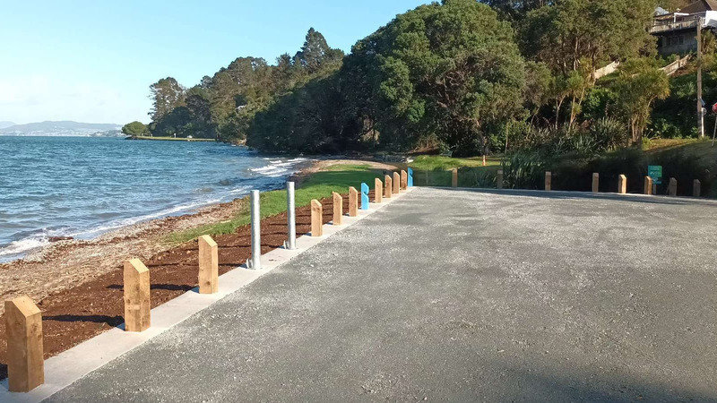 Stop the bollards at Tamaterau petition closing
