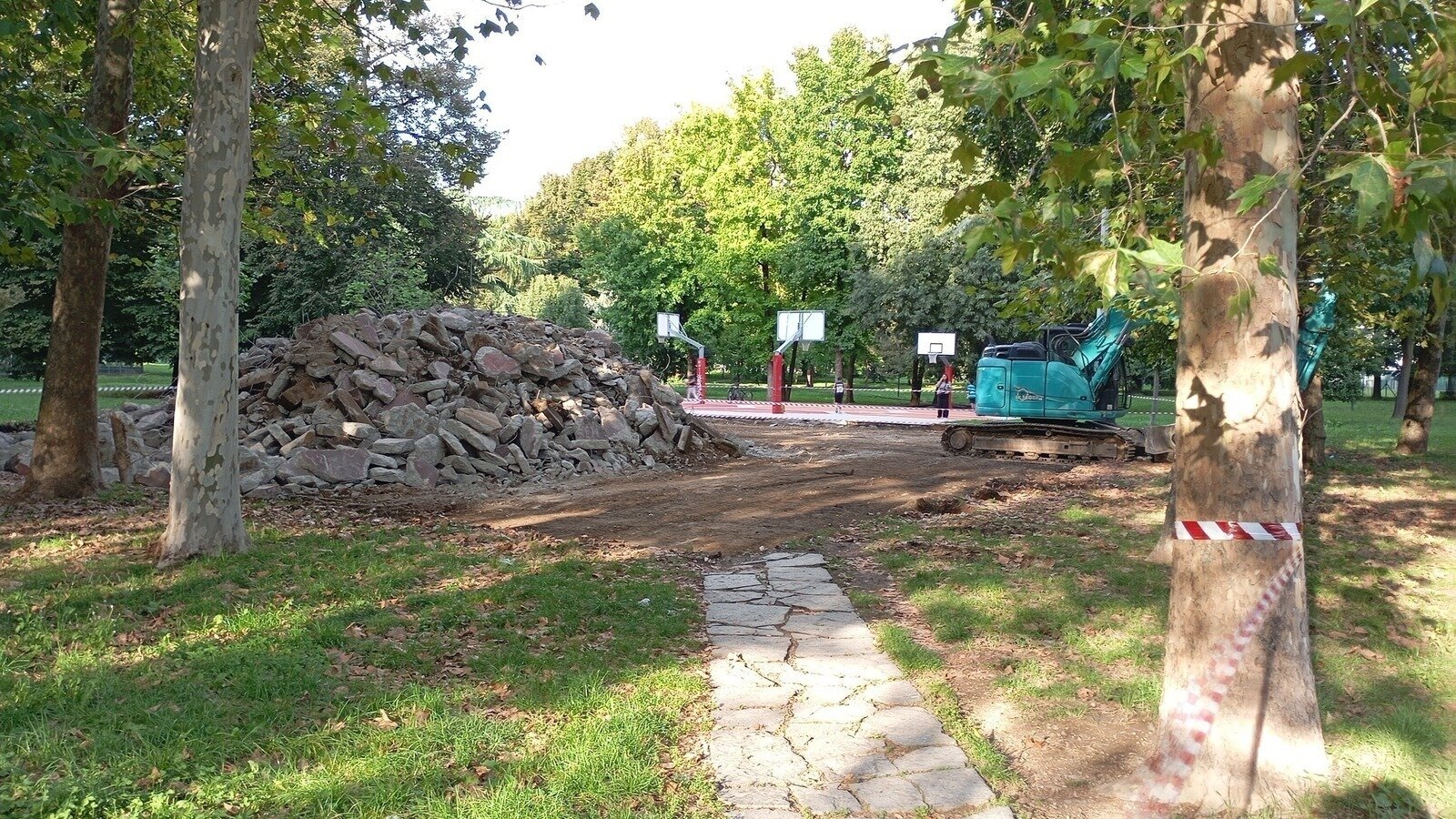 Petizione · Lo sport che ci unisce: ricostruite il campo da pallavolo ...